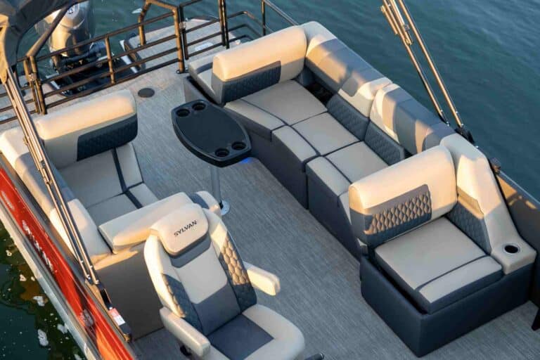 Lounge seating layout